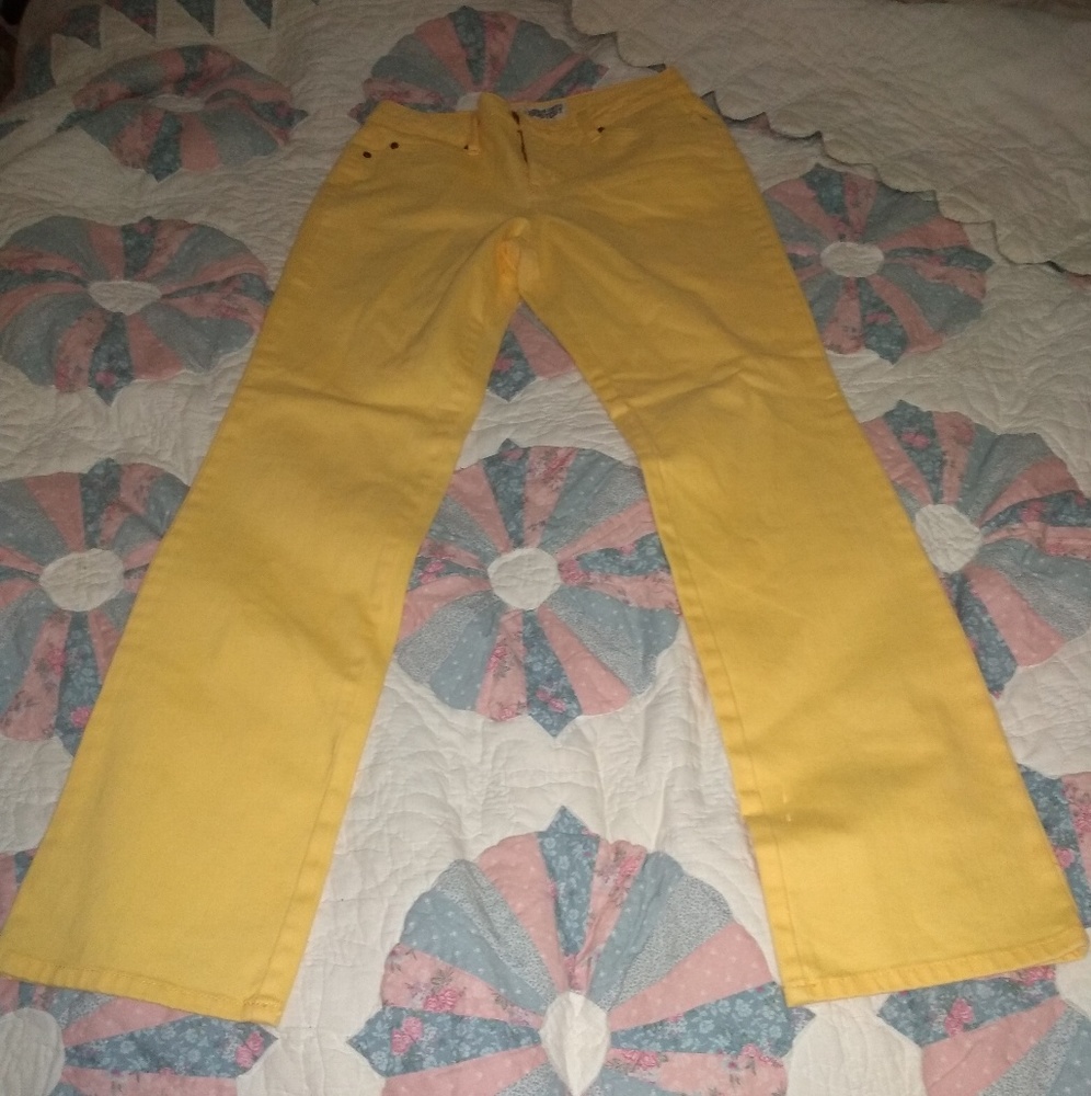 Faded glory yellow jeans